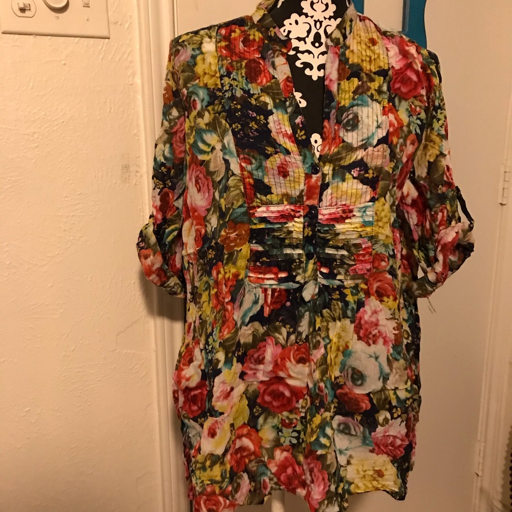 Pretty lightweight floral shirt